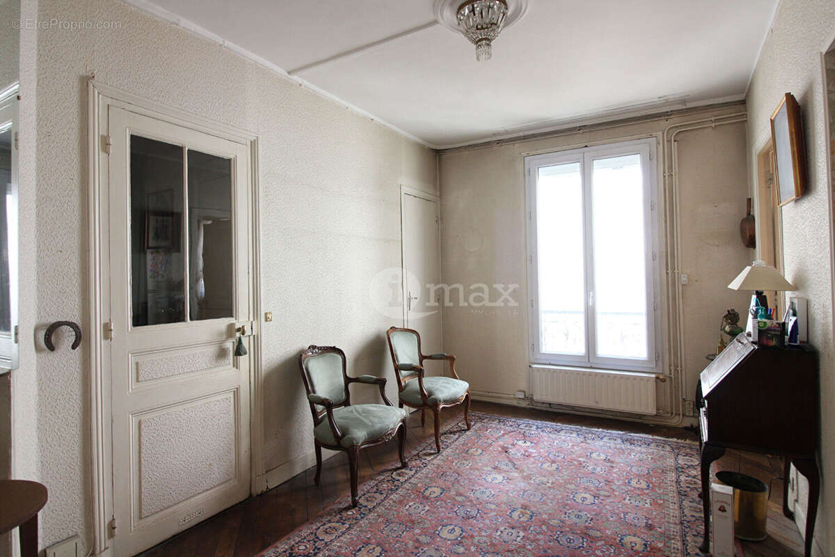 Appartement à LEVALLOIS-PERRET