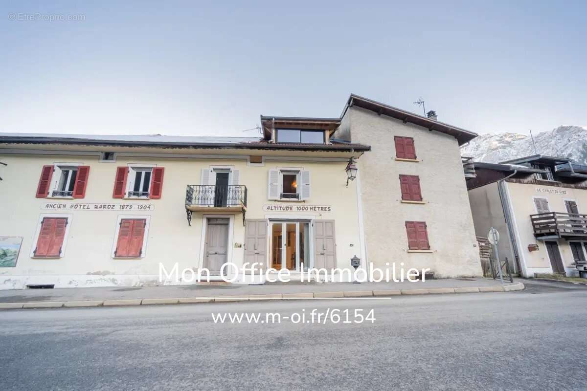 Référence : 6154-TCA. - Maison mitoyenne située au départ des plus belles randonnées du massif de Belledonne et à 10min des 7 La - photo 9