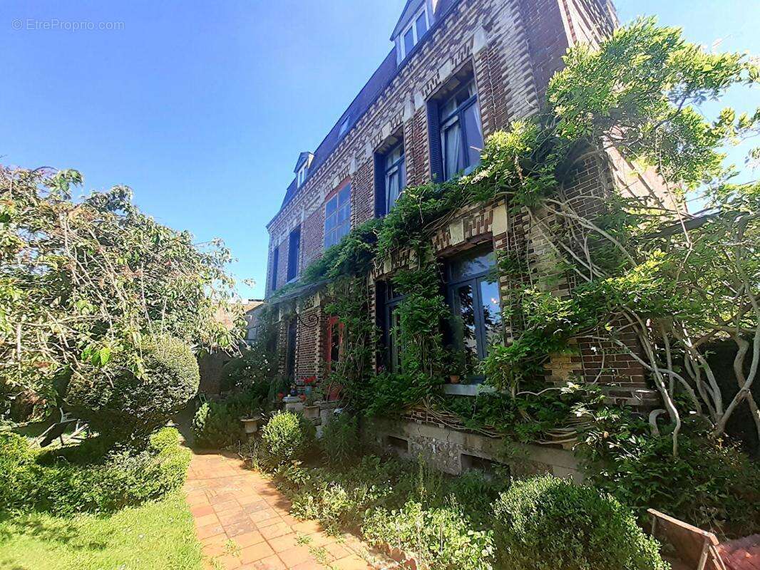 Maison à FERRIERES-EN-BRAY