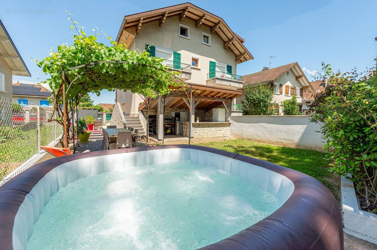 Appartement à MEYTHET
