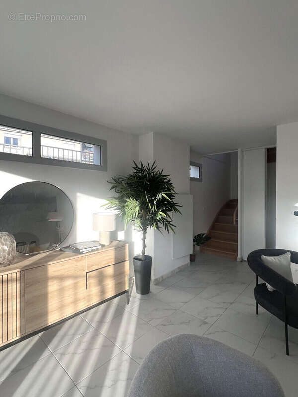 Appartement à ROSNY-SOUS-BOIS