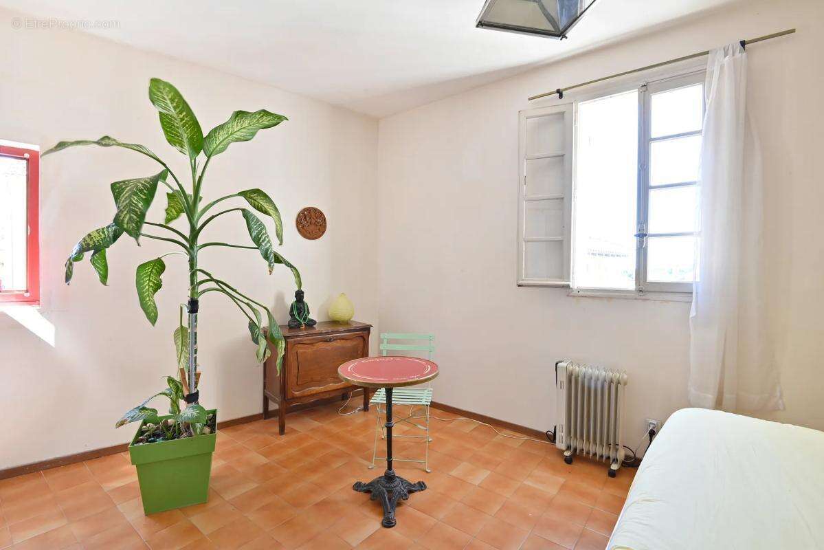 Maison à SAINT-GILLES