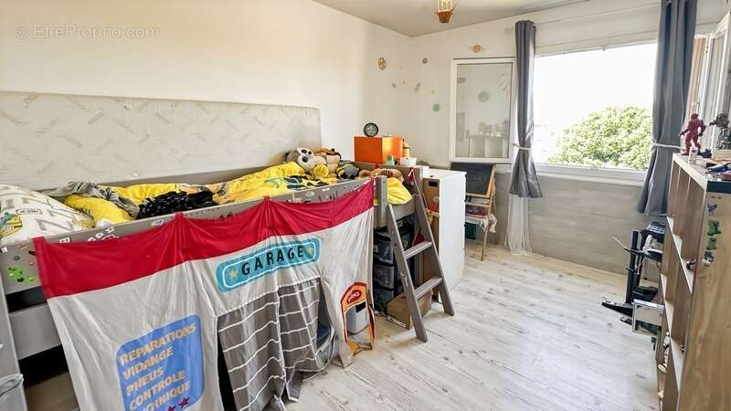 Appartement à vendre T4 de 76 m² avec balcon, cave et parking - BERGERAC (24) - photo 12