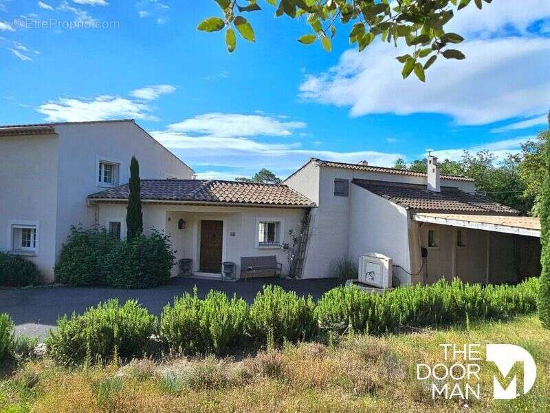 Maison à LORGUES