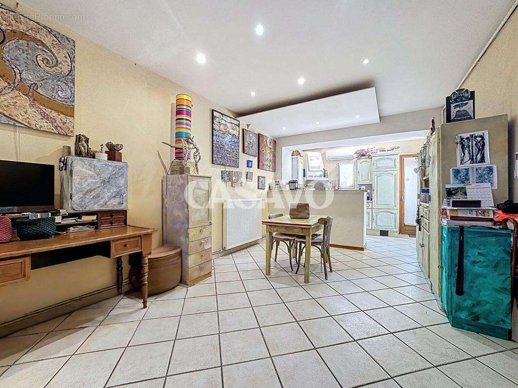 Appartement à DECINES-CHARPIEU