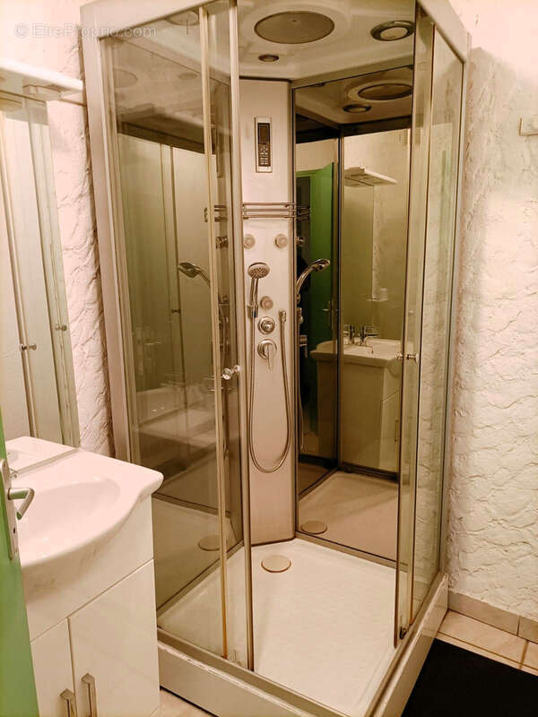 Appartement à VALLON-PONT-D'ARC