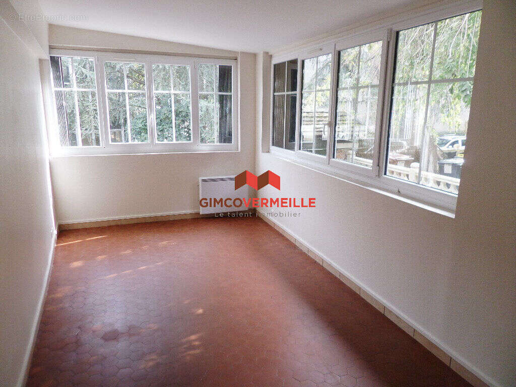 Maison à LA CELLE-SAINT-CLOUD