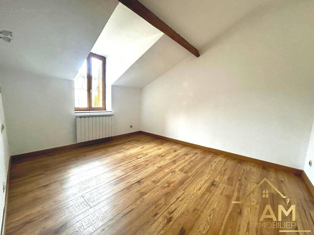 Appartement à SAINT-CYR-L'ECOLE