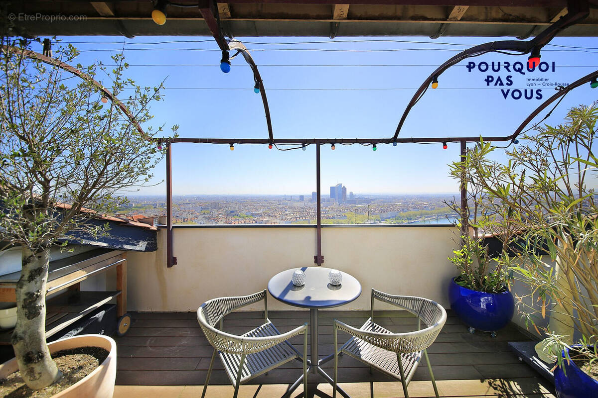 Appartement à LYON-1E