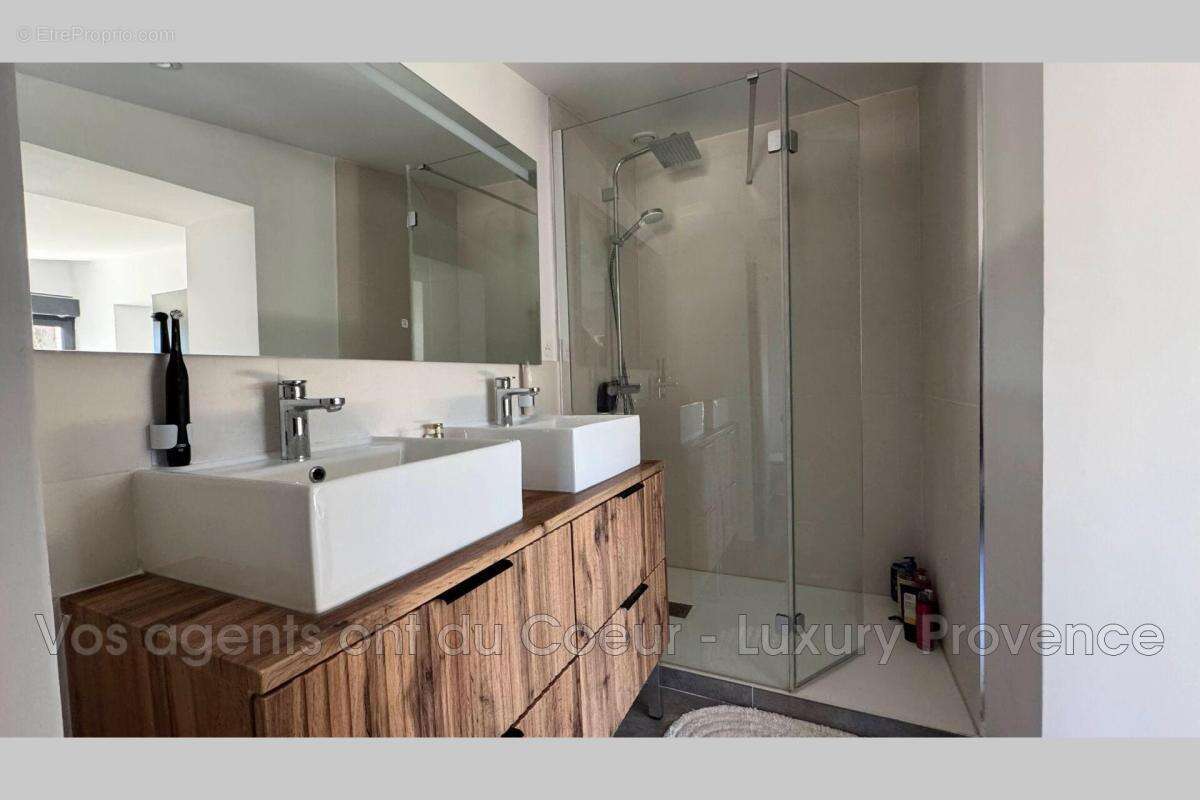 Appartement à LE THOLONET