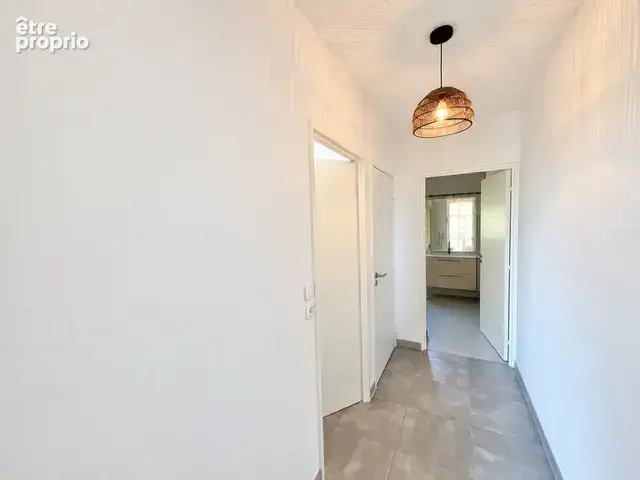 Grasse petit paris t3 avec garage - photo 8
