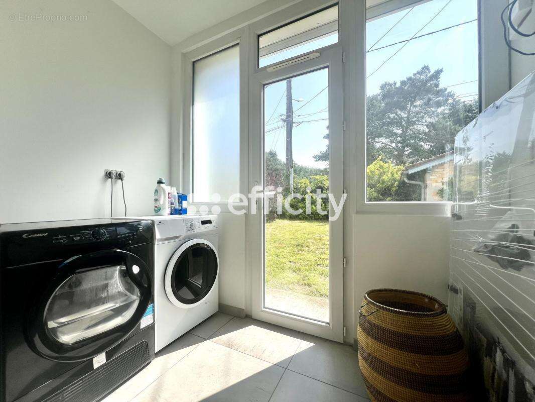 Maison à SAINTE-HELENE