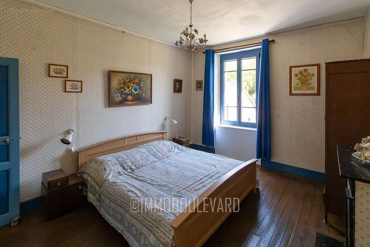 Maison avec jardin et garage à St. Maurice près Pionsat - photo 18