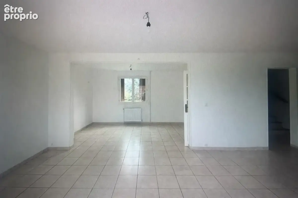 Maison proche MERU - photo 3