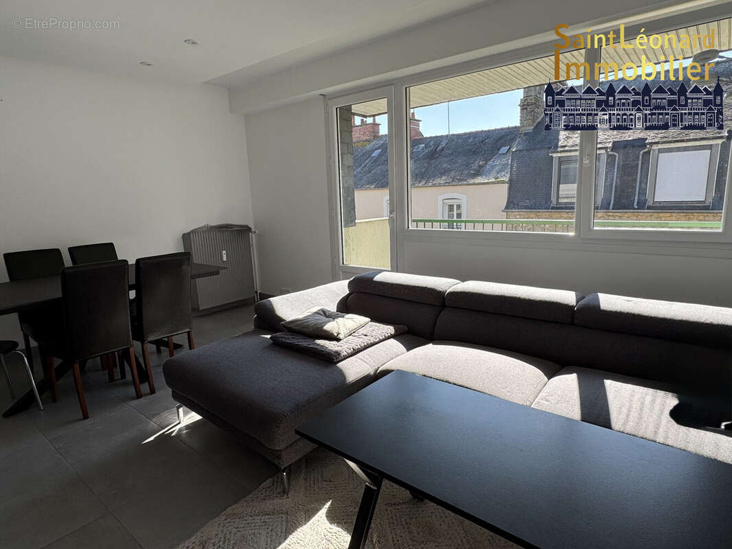 Appartement à FOUGERES