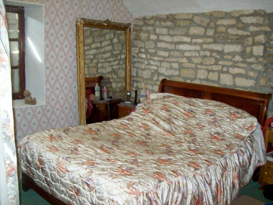 Maison à BRINON-SUR-BEUVRON