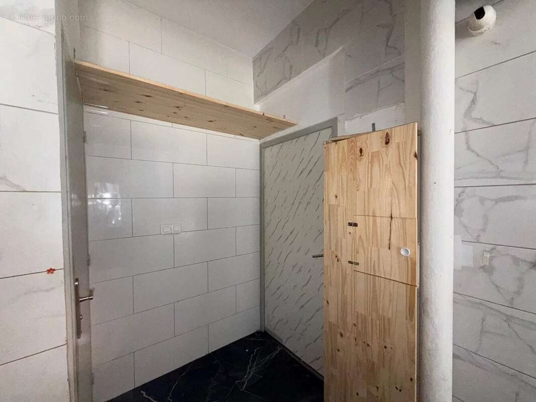 MURS LIBRES 17.50 m2 à vendre 90000 euros - photo 9