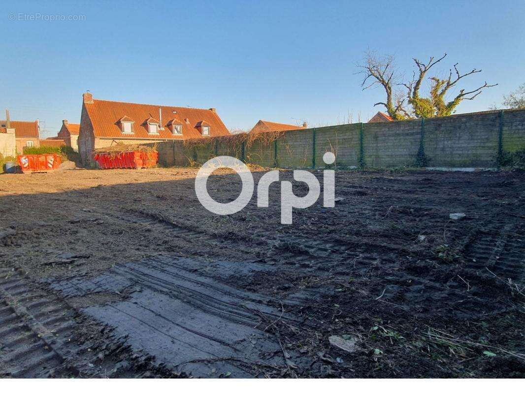 Terrain à MONS-EN-PEVELE