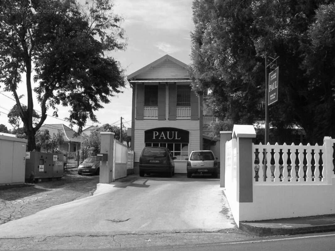 Photo 1 - Commerce à FORT-DE-FRANCE