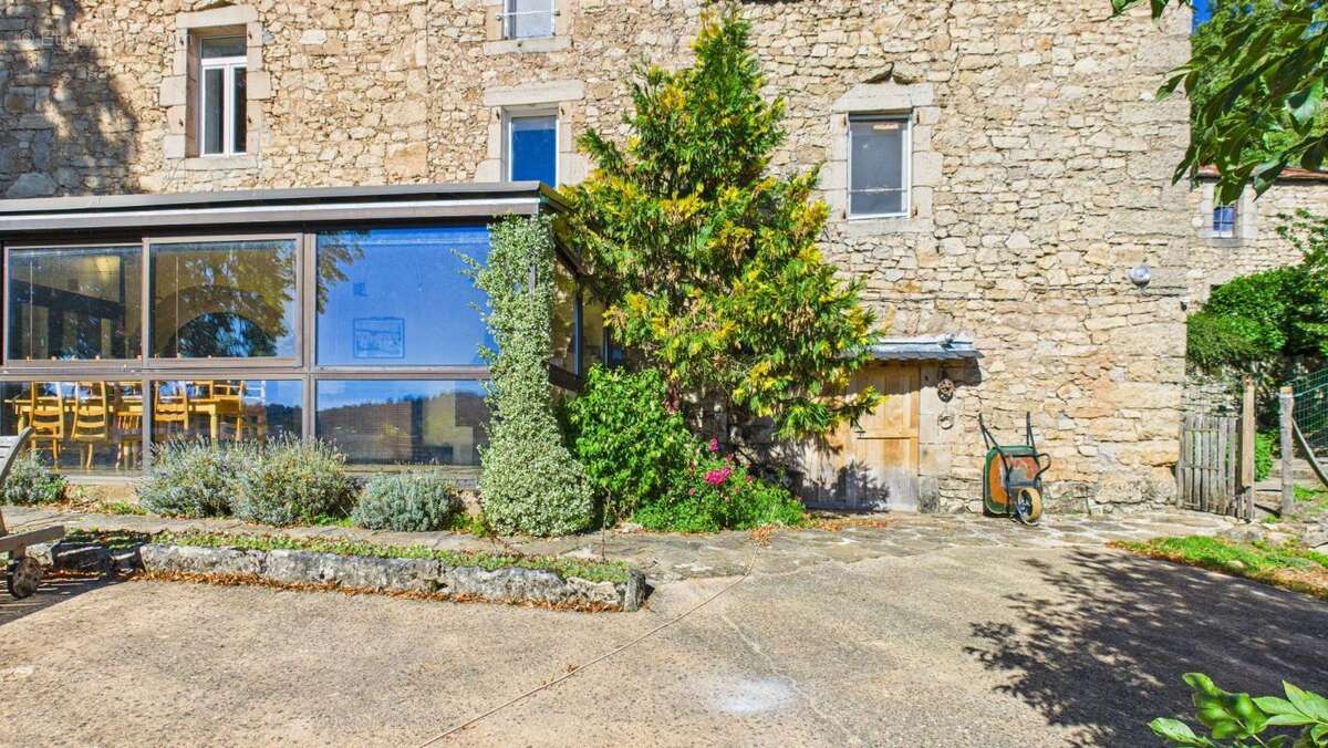 Maison à SEVERAC-LE-CHATEAU