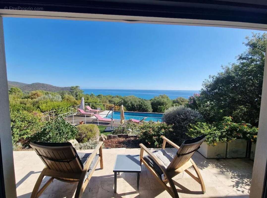 Maison à PORTO-VECCHIO