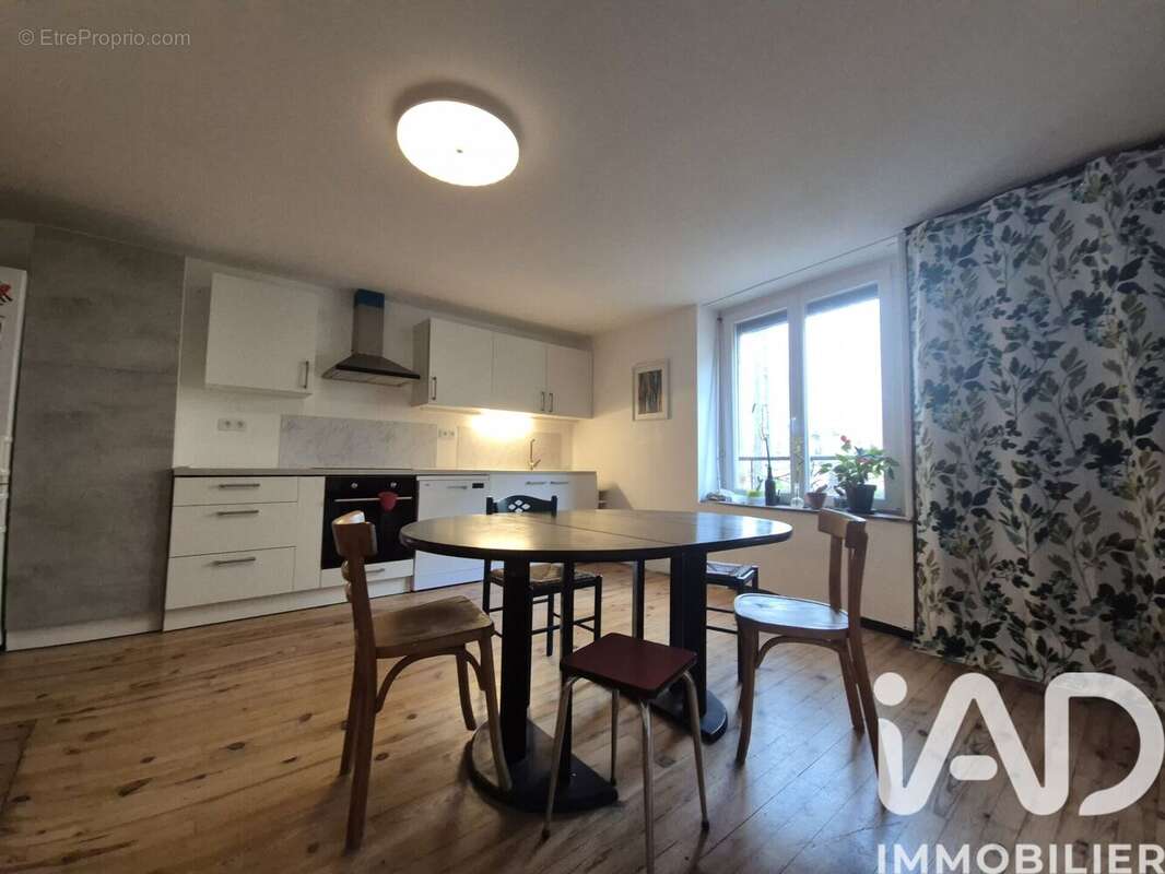 Photo 2 - Maison à VANNES-LE-CHATEL