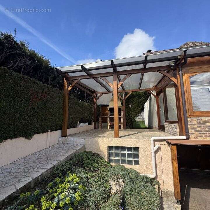 Maison à CHAMARANDE