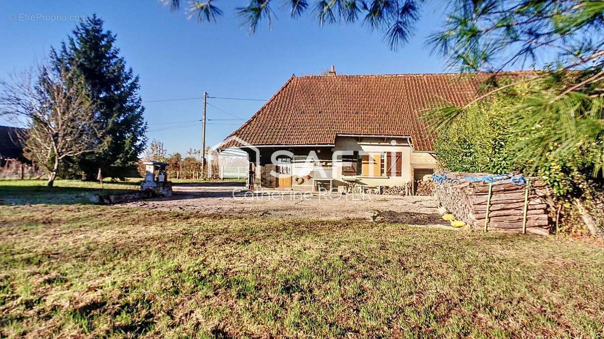 Photo 2 - Maison à LA CHAPELLE-SAINT-SAUVEUR