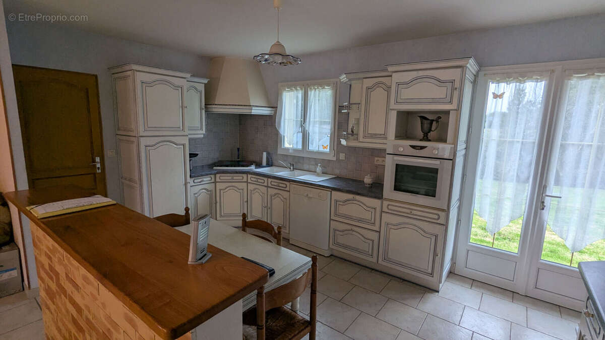 Maison à EROUDEVILLE