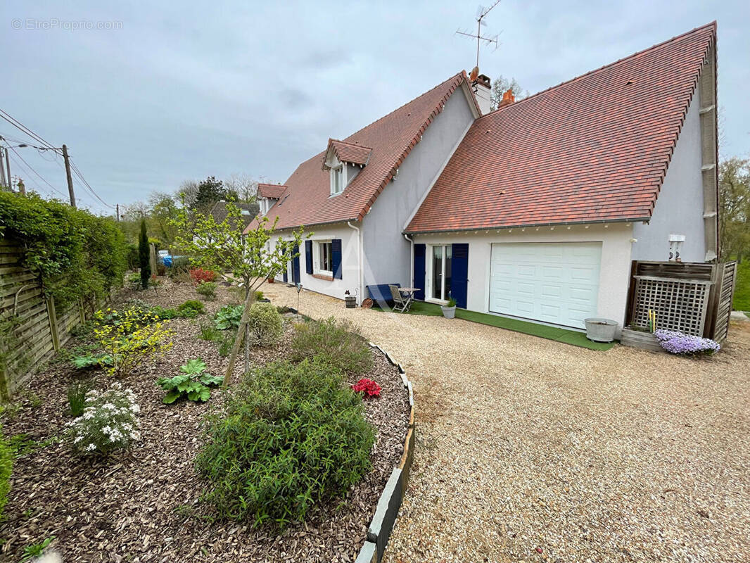 Maison à CHECY