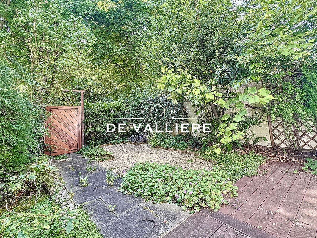 Appartement à NANTERRE