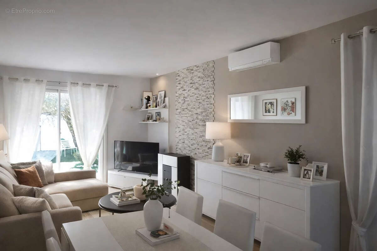 Maison à COGOLIN
