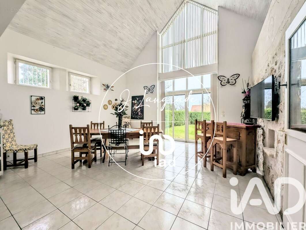 Photo 2 - Maison à FREMAINVILLE