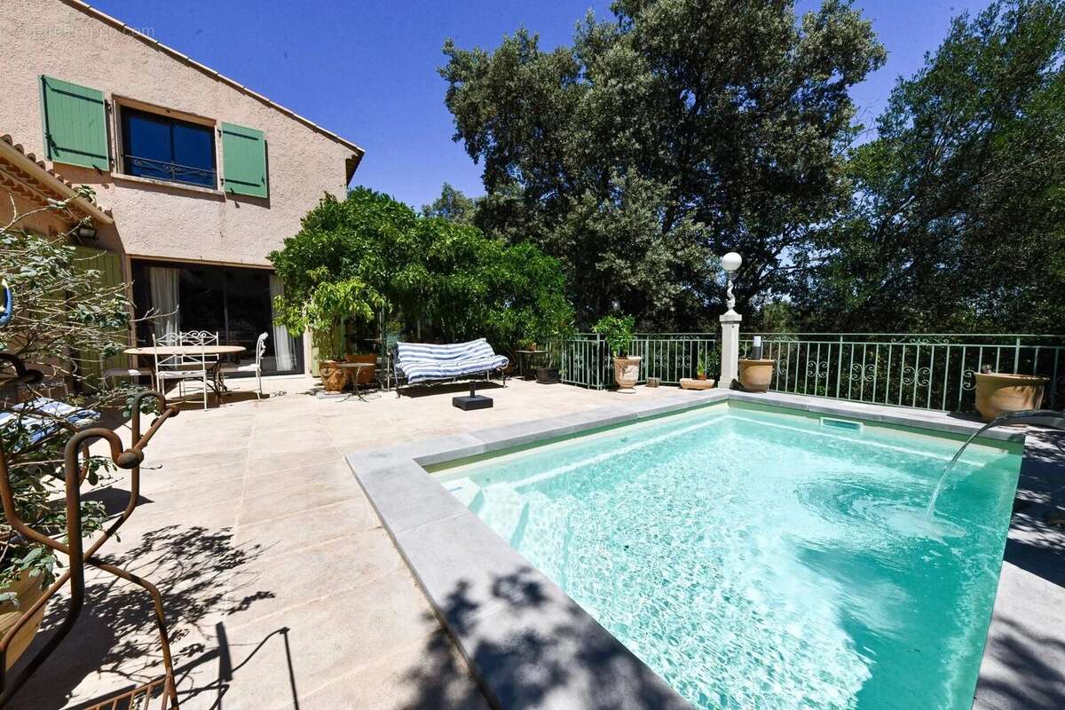 Maison méridionale de 175 m² située à 8 km d'Uzès - photo 6