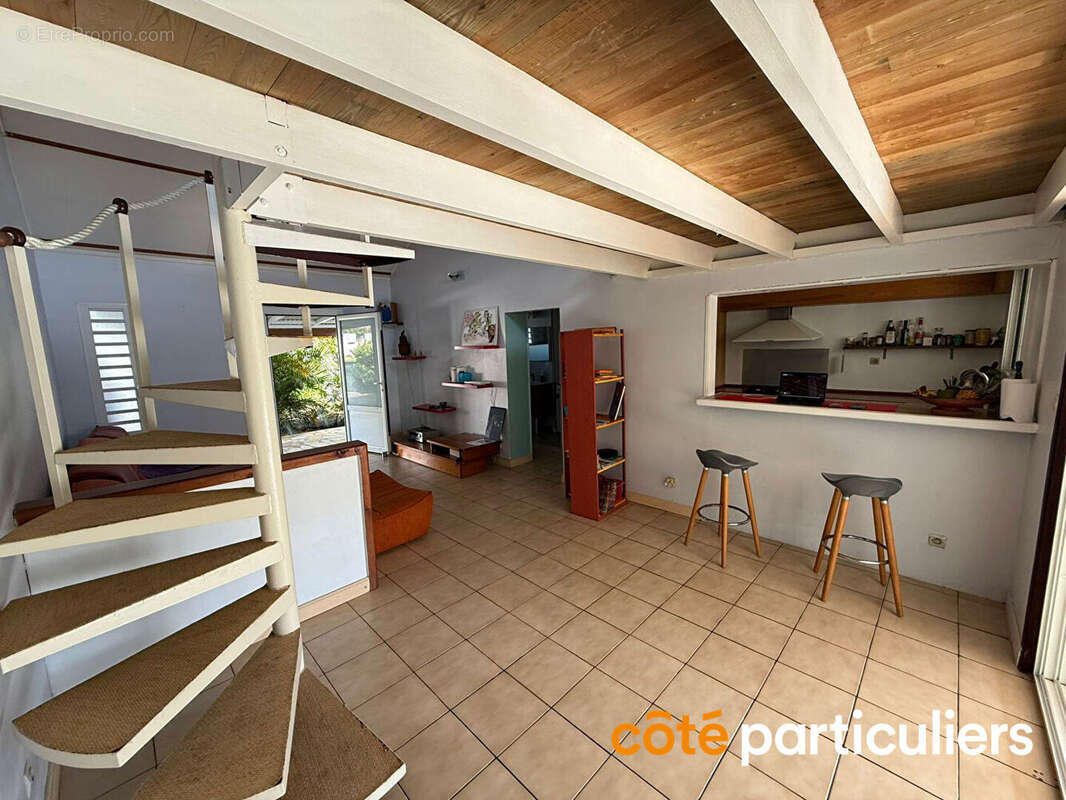 Maison à L&#039;ETANG-SALE