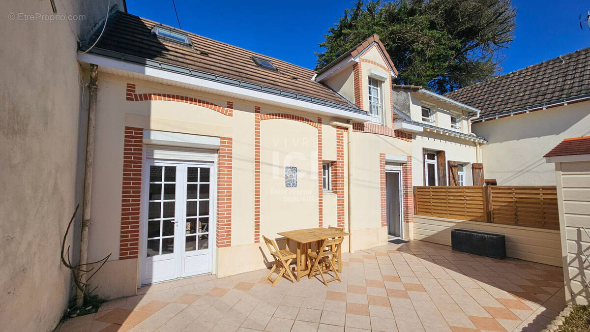 Maison à SAINT-MICHEL-CHEF-CHEF