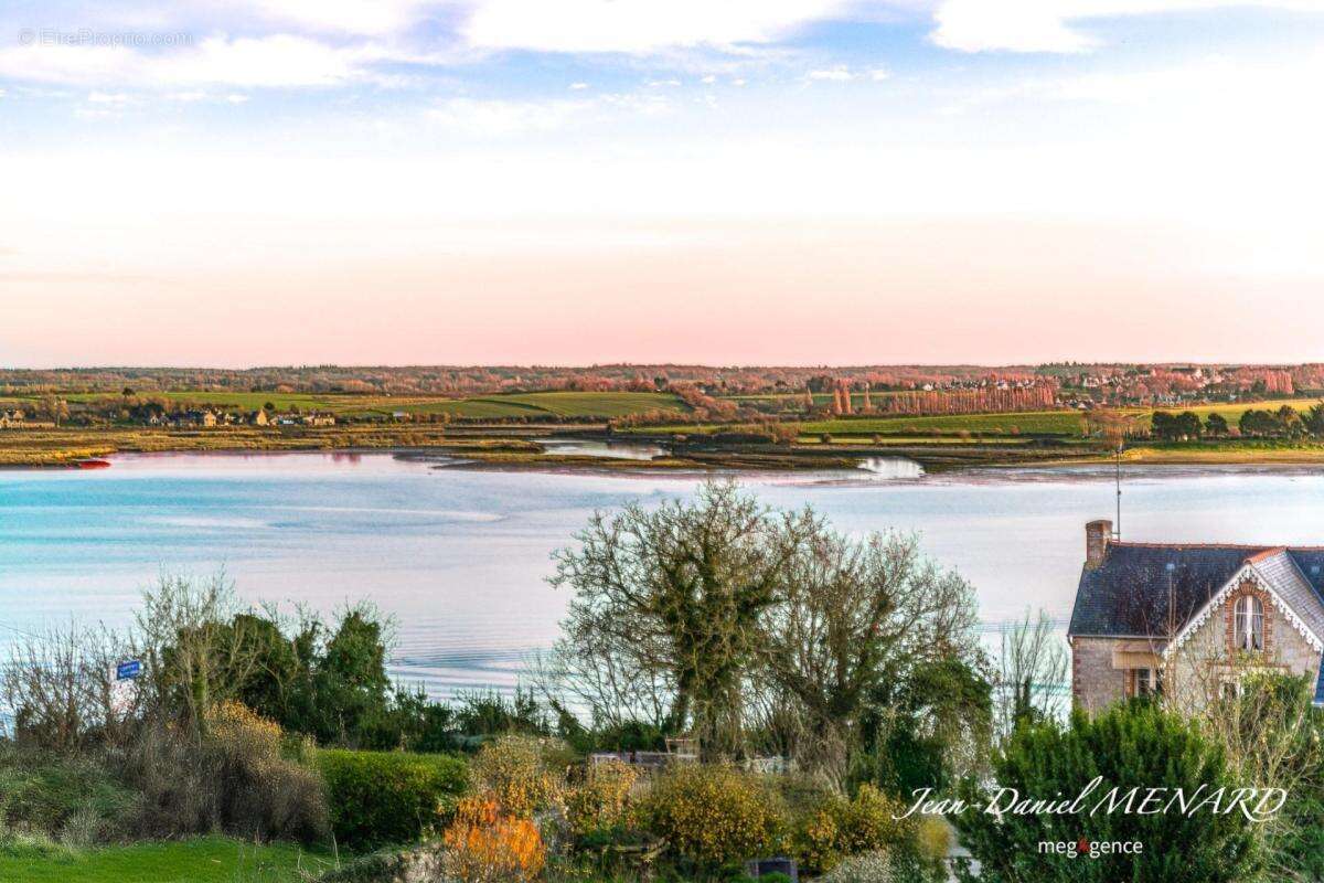 Maison à PLOUER-SUR-RANCE