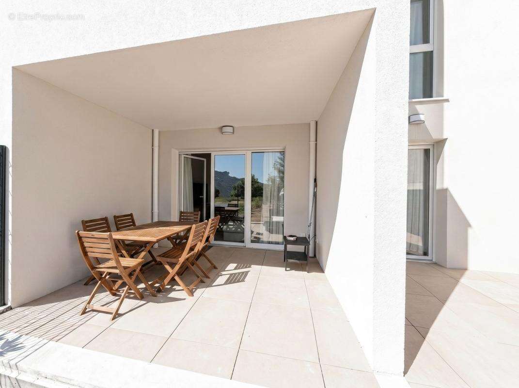 Appartement à TRETS