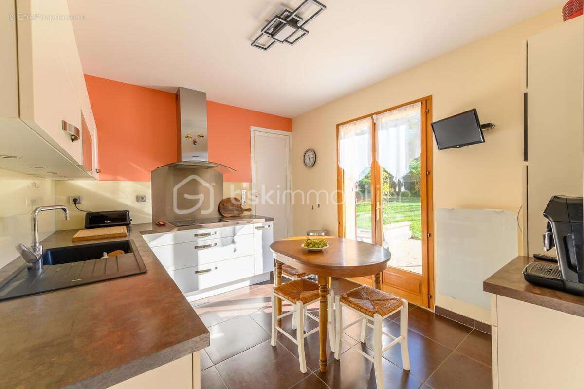 Maison à COUILLY-PONT-AUX-DAMES