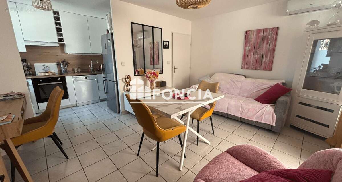 T2 avec grande terrasse residence recente - photo 5