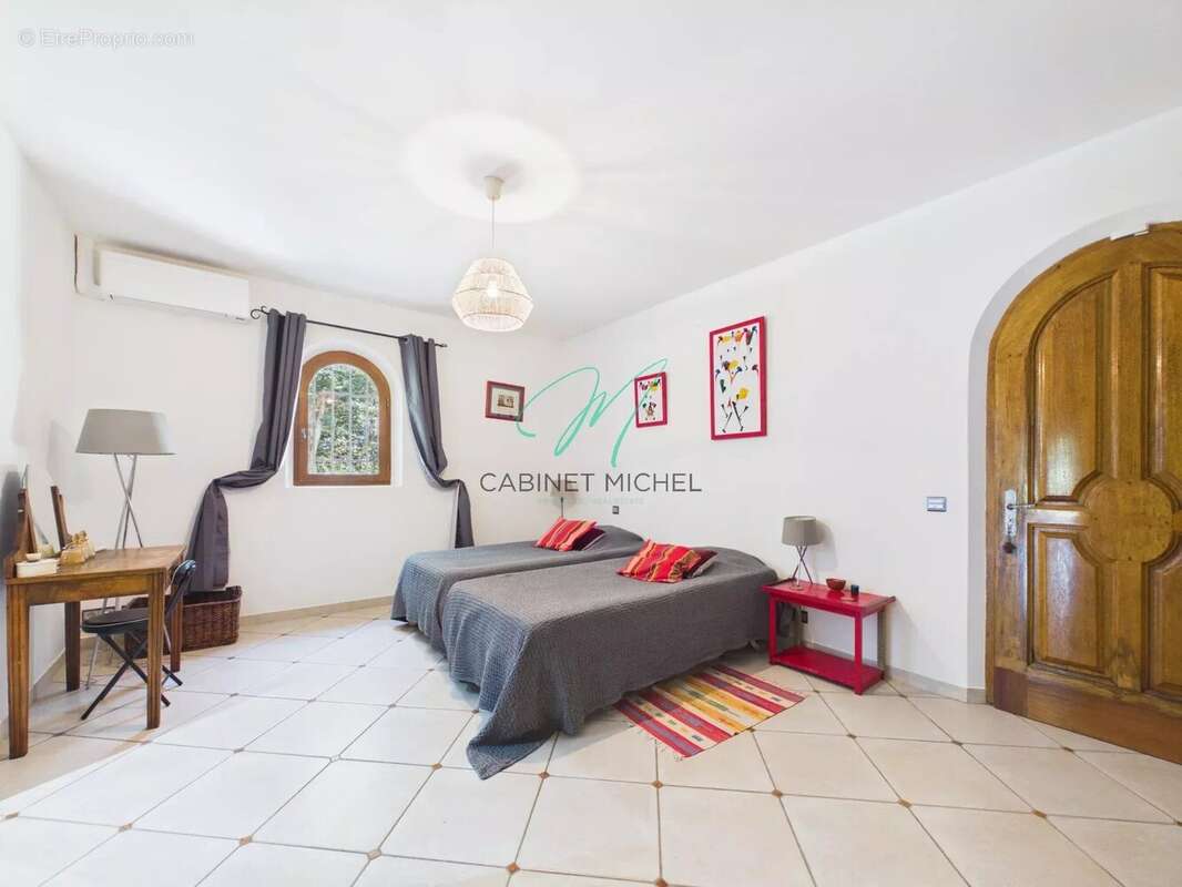 Maison à LE ROURET