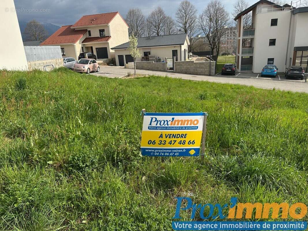 Terrain à VOIRON