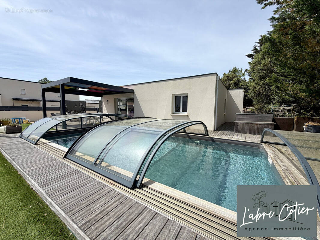Piscine - Maison à SAINT-JEAN-DE-MONTS