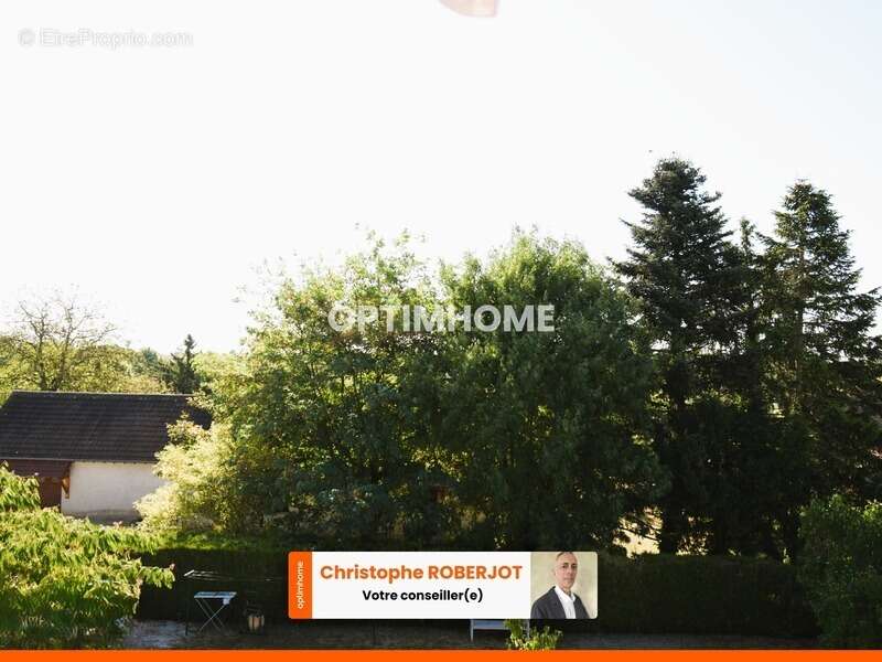 Maison à CHAMPFORGEUIL