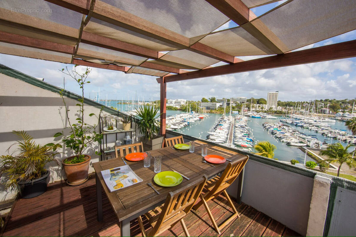 Appartement à POINTE-A-PITRE