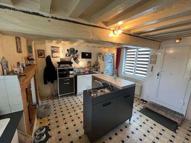 Maison 91 m² à Glos  - photo 3