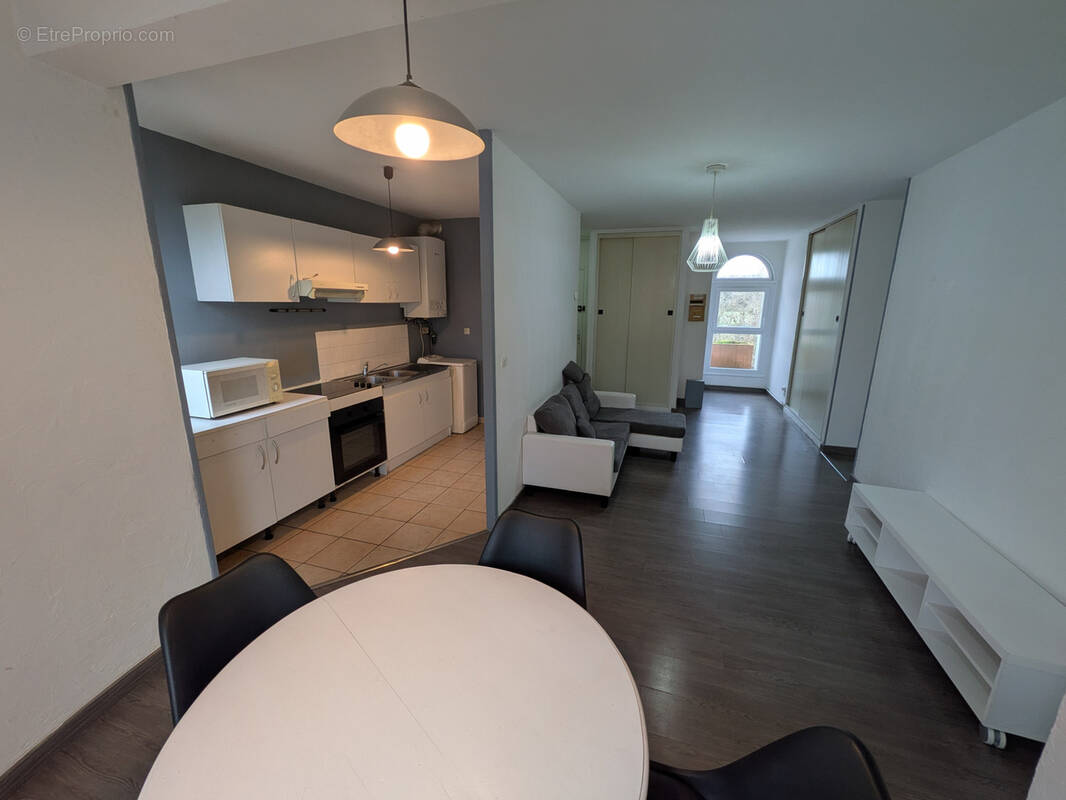 Deux pièces - 46m2 - photo 1
