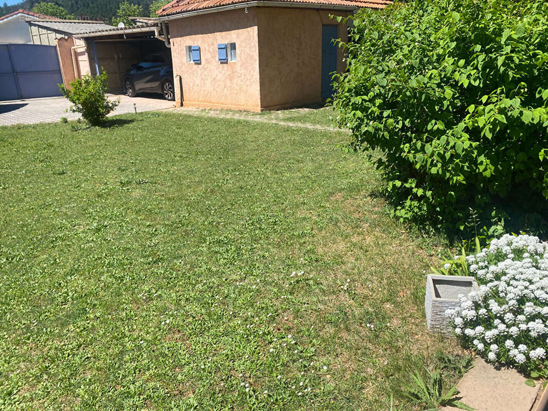 Maison à CHATEAU-ARNOUX-SAINT-AUBAN