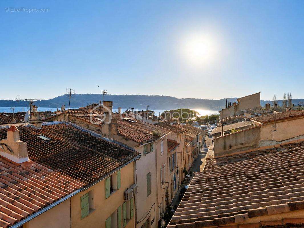 RARE – Grande maison de village 203 m² + local commercial + terrasse – Saint-Chamas Port - photo 2