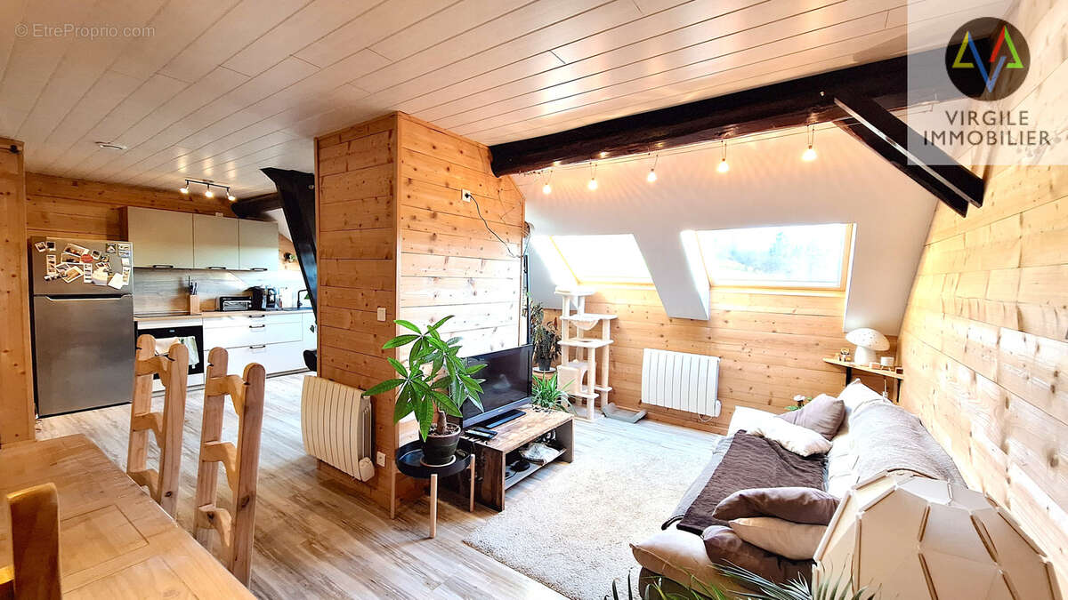 Appartement à REMORAY-BOUJEONS